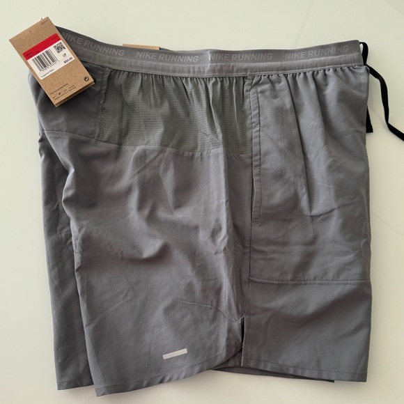 Nike men’s running short - Picture 4 of 4